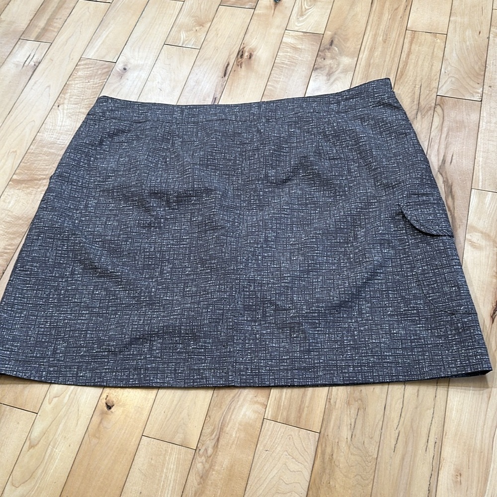 Avia Skort - Picture 2 of 7